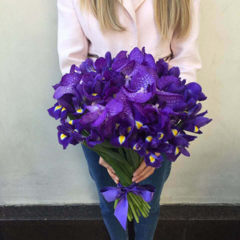 Ирисы с орхидеями - 61 шт. Ирисы с орхидеями - 61 шт.