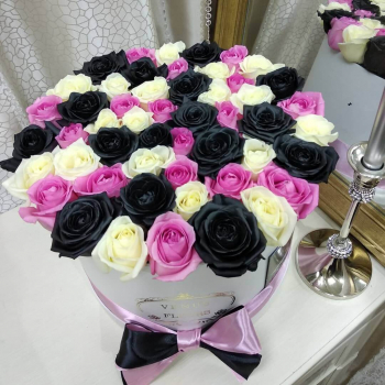Микс с черными розами от 29 шт.