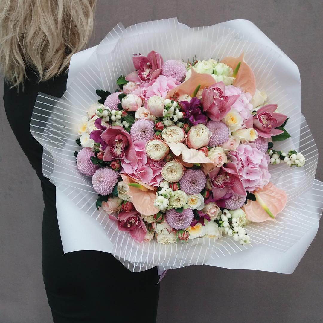 Букет "Жемчужина любви" - 71 шт.