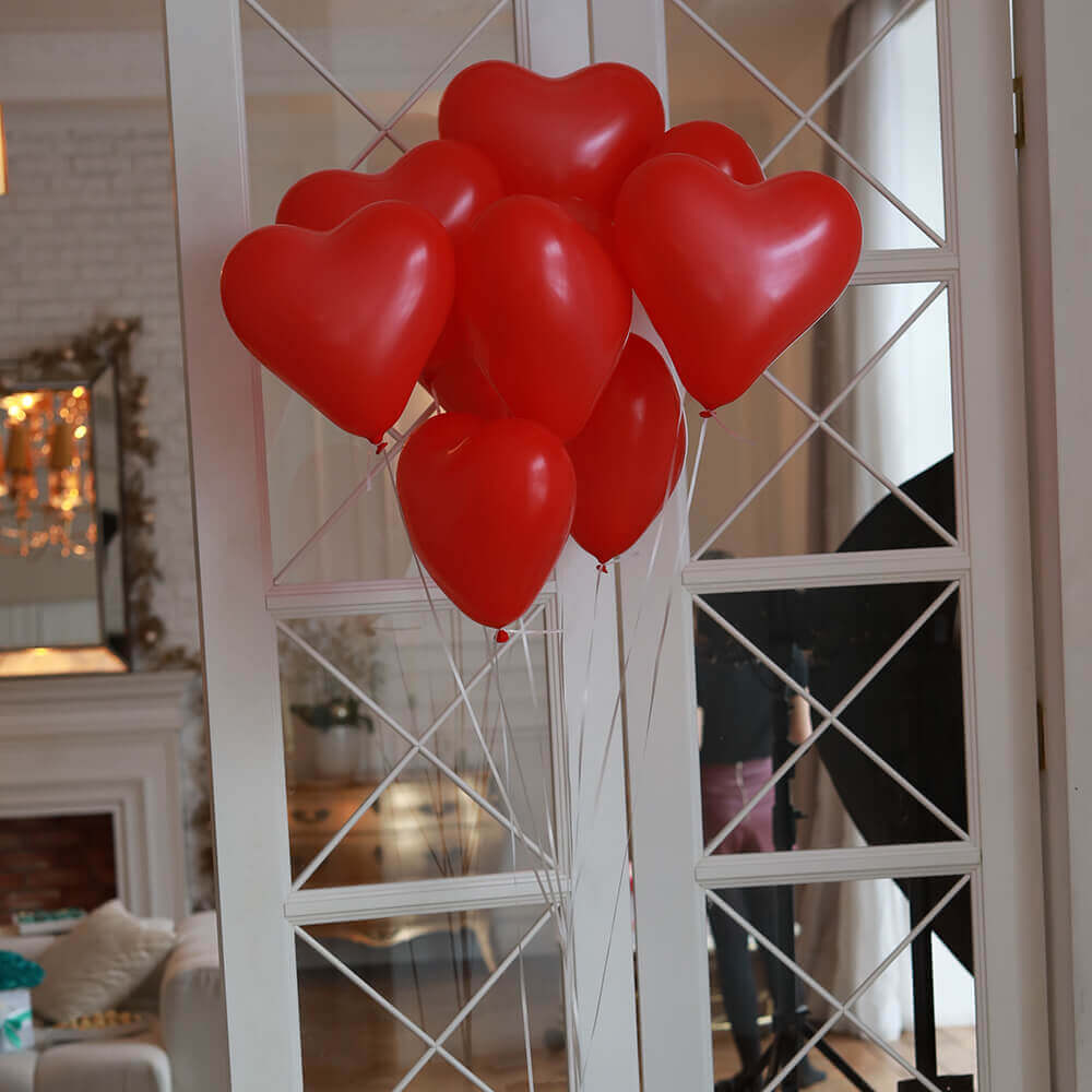 Облако из латексных сердец - 9 шт.