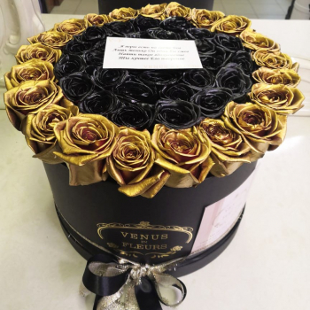 Черные розы с окантовкой от 19 шт.