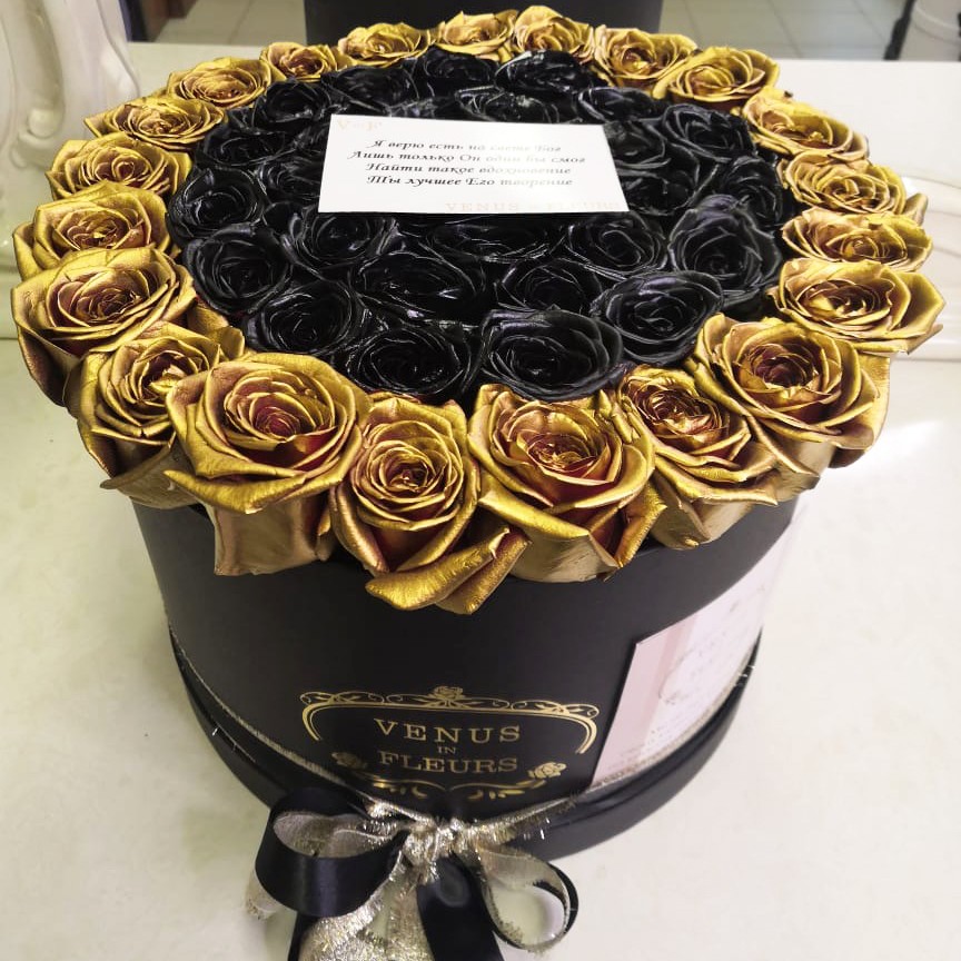 Черные розы с окантовкой от 19 шт.