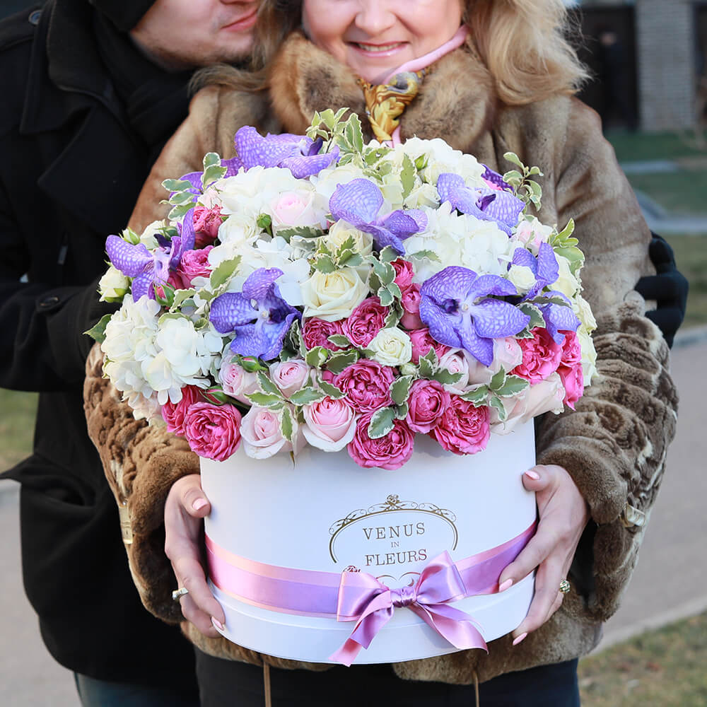 Орхидеи с пионовидными в миксе от 51 шт.