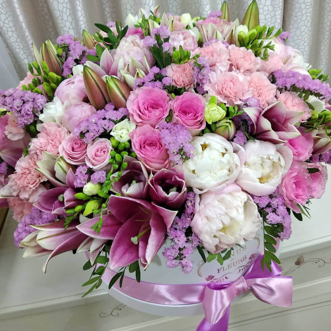 Лилии с пионами в миксе - 121 шт.