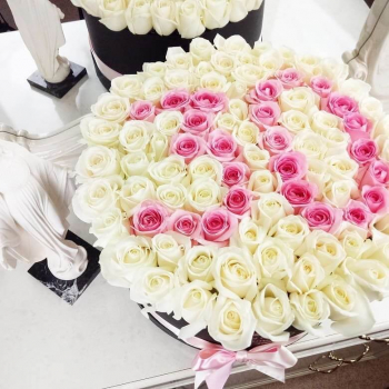 101 белая роза с датой 101 белая роза с датой