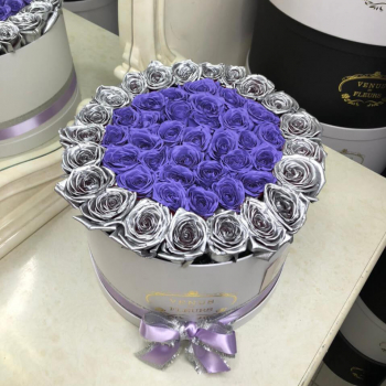 51 фиолетовая роза с окантовкой
