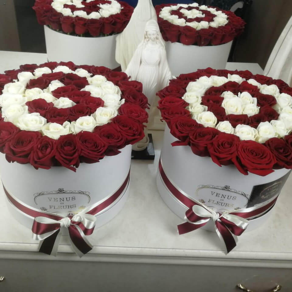 51 красная роза с яркой датой