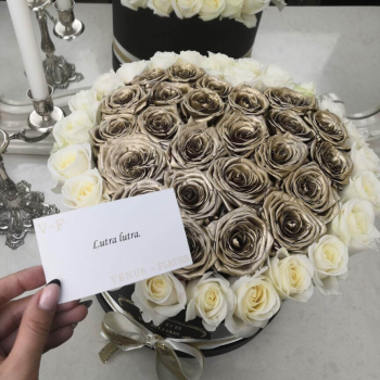 51 золотое сердце с белой окантовкой