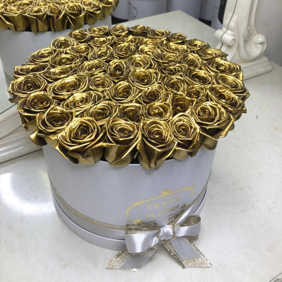 51 золотая роза в коробке