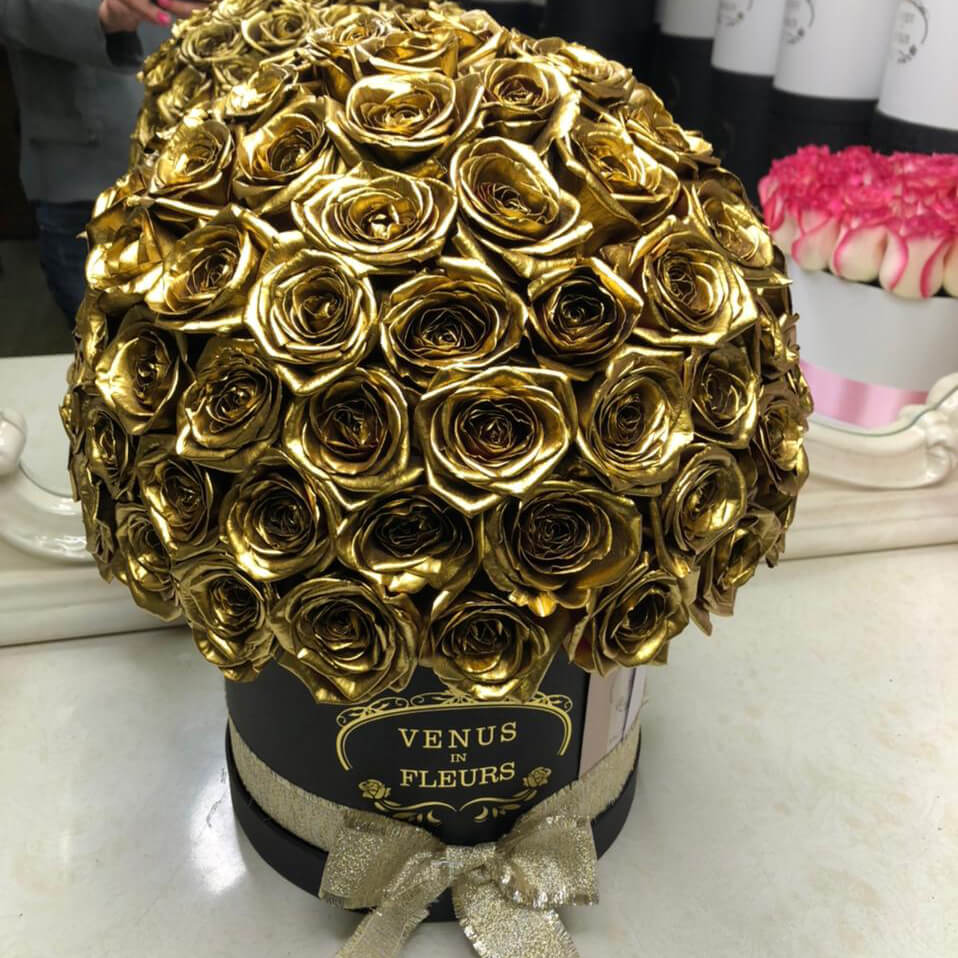 65 золотых роз (шар)