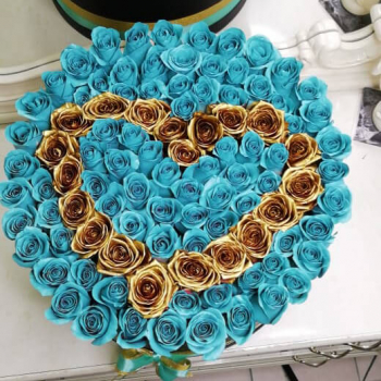 101 бирюзовая роза с окантовкой - сердце 101 бирюзовая роза с окантовкой - сердце