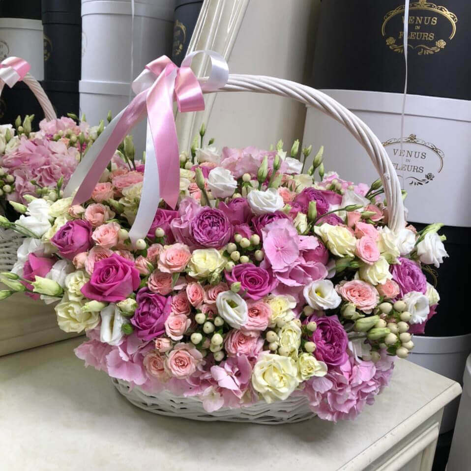 Пионовидные розы в миксе - 89 шт.