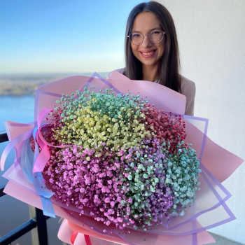 25 разноцветных гипсофил в букете