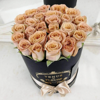 15 кофейных роз в коробке