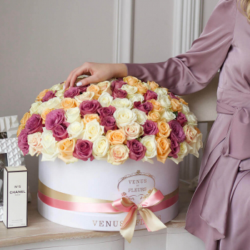 Букет разноцветных роз - 201 шт.