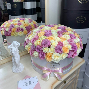 Нежный микс из роз (шар) - 151 шт.