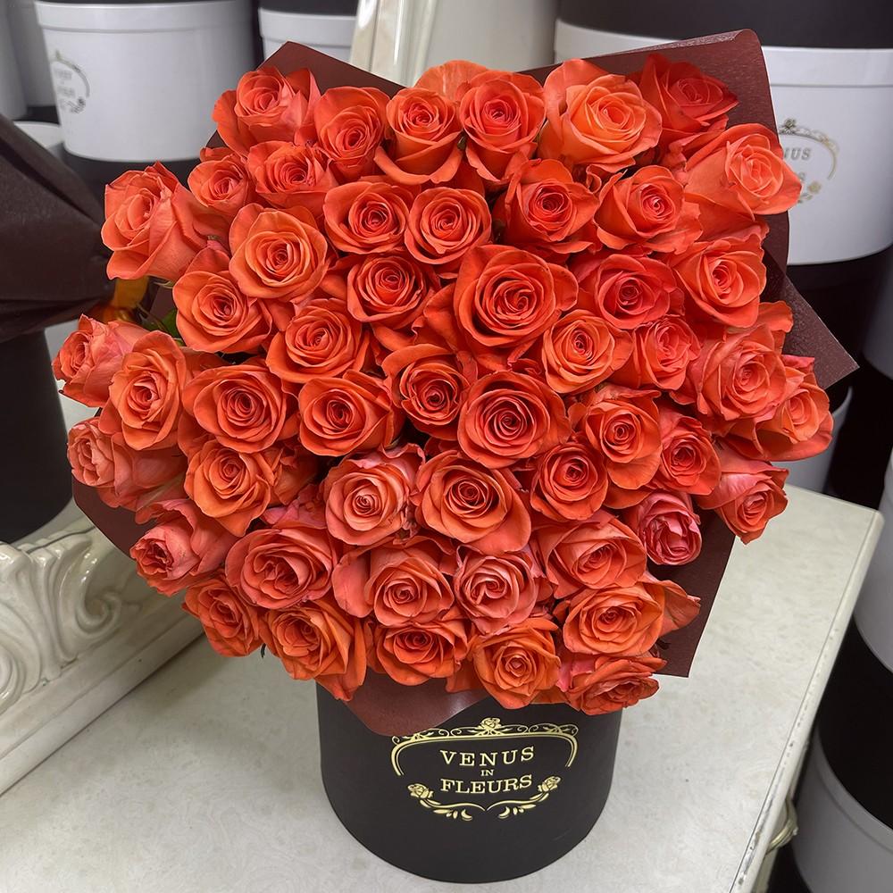 55 коралловых роз в букете