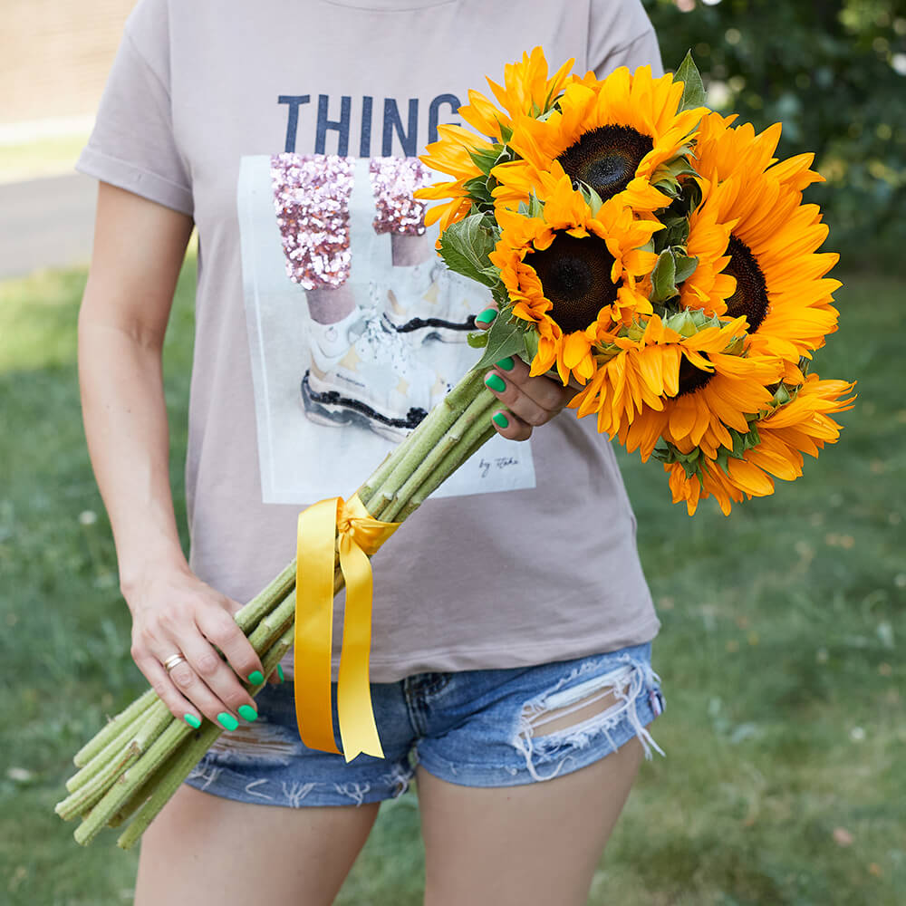 Букет подсолнухов от 9 шт.