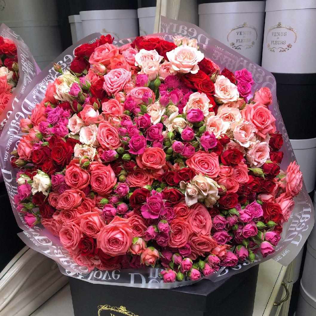 Кустовые розы в букете от 29 шт.