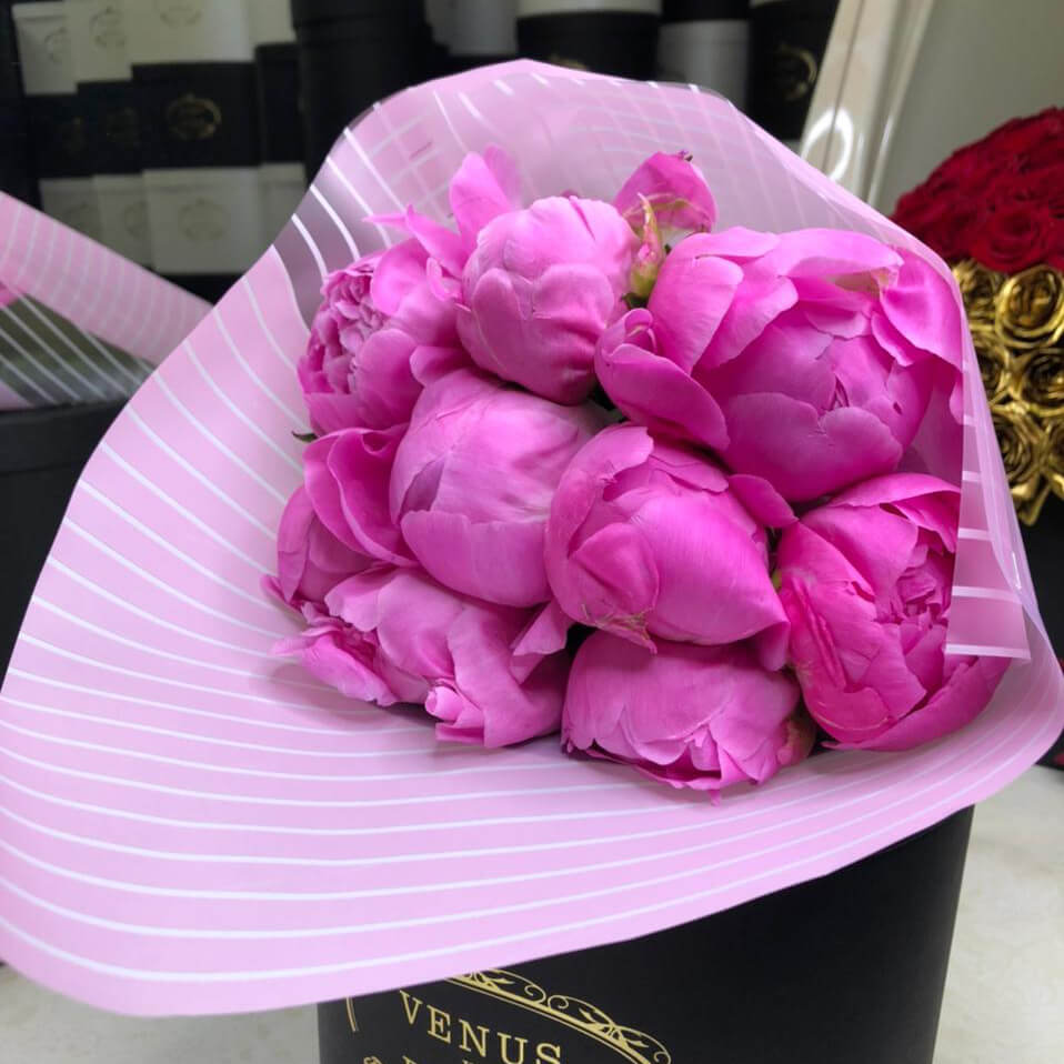 9 розовых пионов в букете
