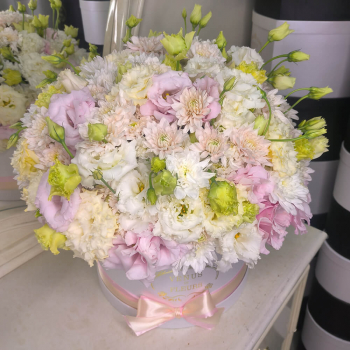 Хризантемы с эустомой - 51 шт.