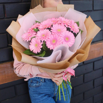19 розовых гербер в букете 19 розовых гербер в букете