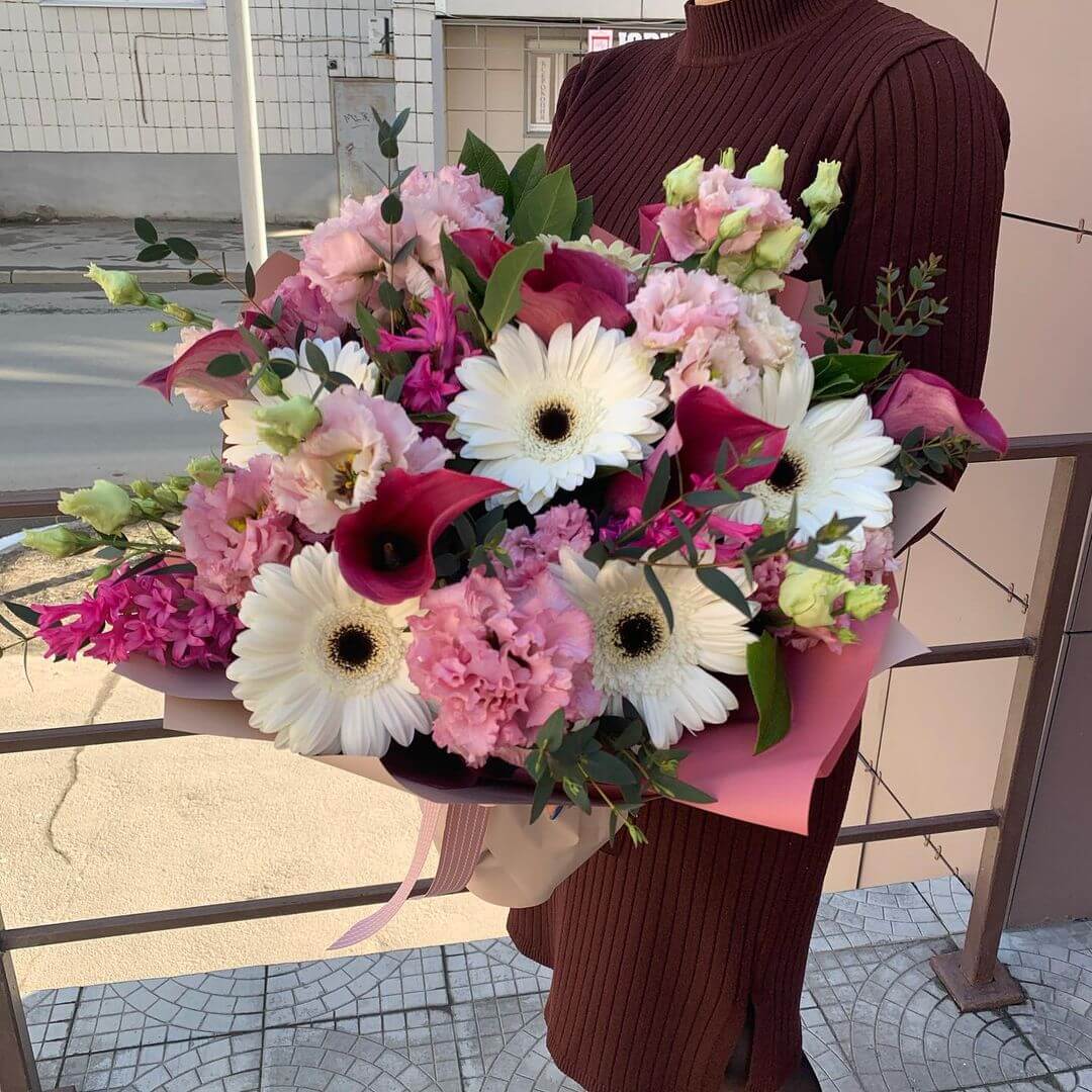 Герберы и каллы - 25 шт.