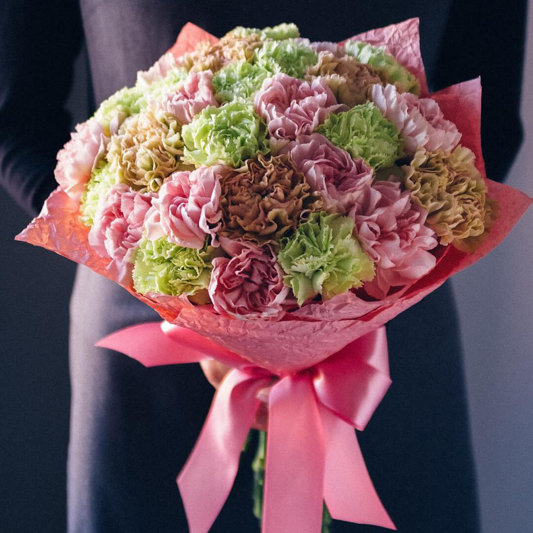 41 розово-зеленый микс из гвоздик