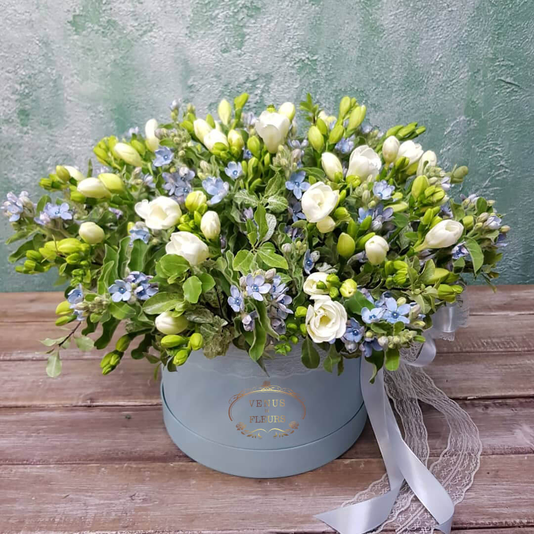 201 фрезия с зеленью