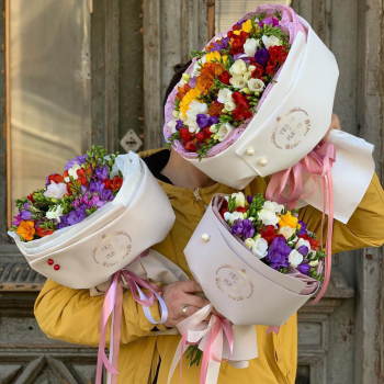 Букет из фрезий - 101 шт.