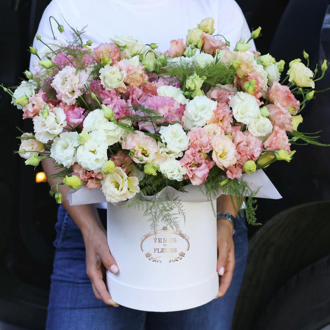 41 пышная эустома в коробке