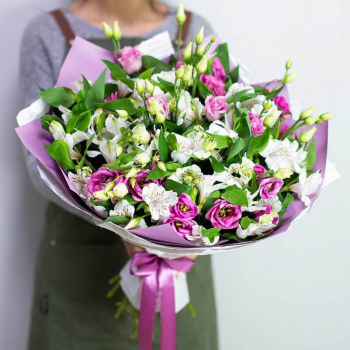 Альстромерии с эустомой - 19 шт.