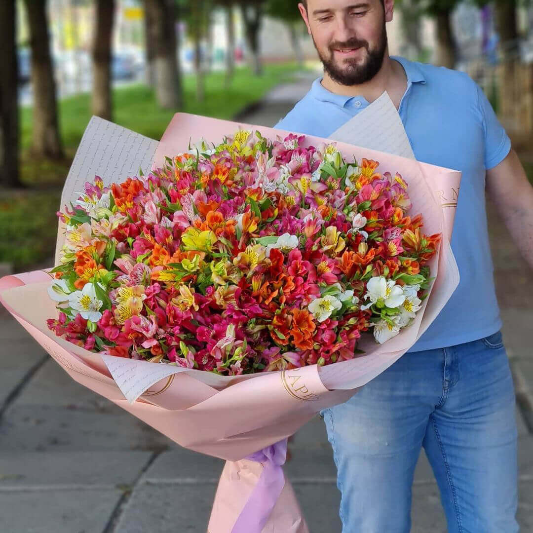 151 разноцветная альстромерия