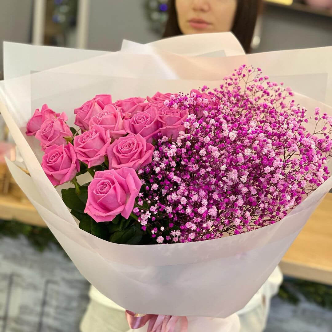 Гипсофила с розами - 25 шт.