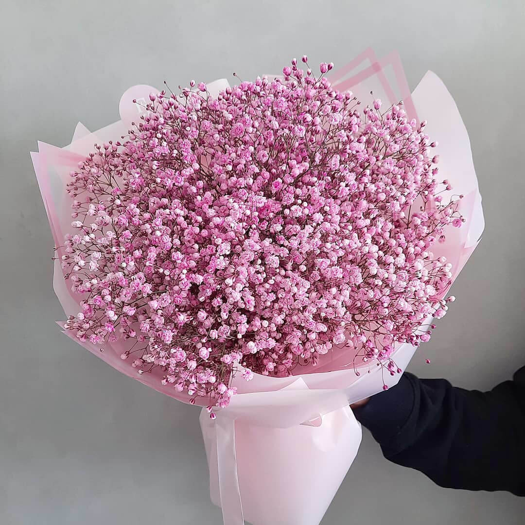25 розовых гипсофил в букете