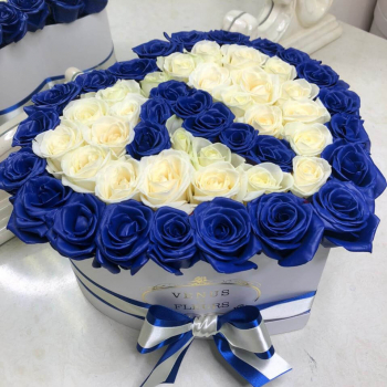 51 белая роза с синей окантовкой - дата