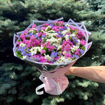 51 нежная статица в букете