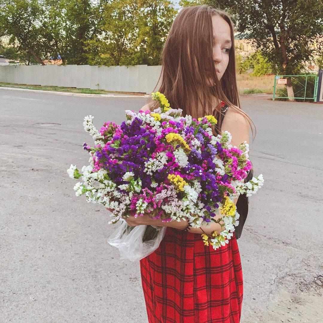 41 разноцветная статица  в букете