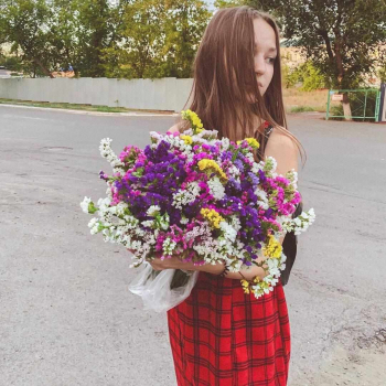 41 разноцветная статица  в букете