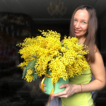 15 мимоз в коробке