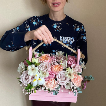 Альстромерии с розами - 33 шт.