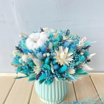 Бирюзовый сухоцвет в горшке - 33 шт.