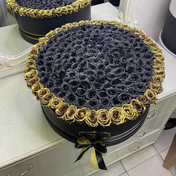 201 черная роза с золотой окантовкой