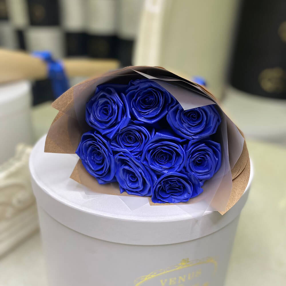 13 синих роз в букете