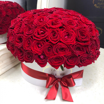 101 красная роза - сердце 101 красная роза - сердце