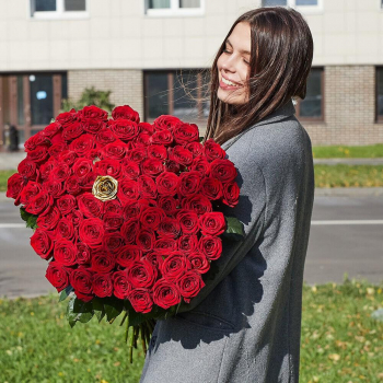 101 красная роза в букете - 80 см.