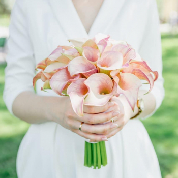 Букет невесты из 19 калл