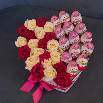 Малиновые розы с киндерами от 35 шт.
