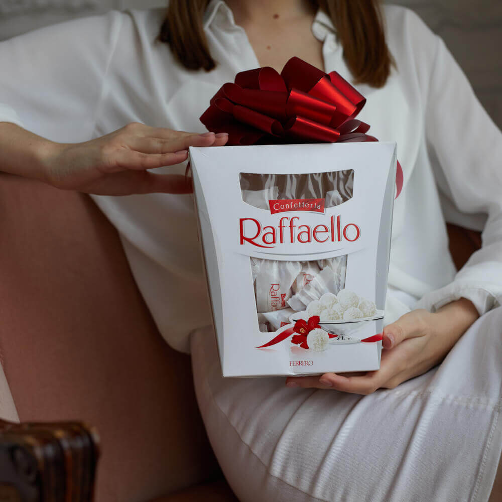 Набор конфет Raffaello Grand