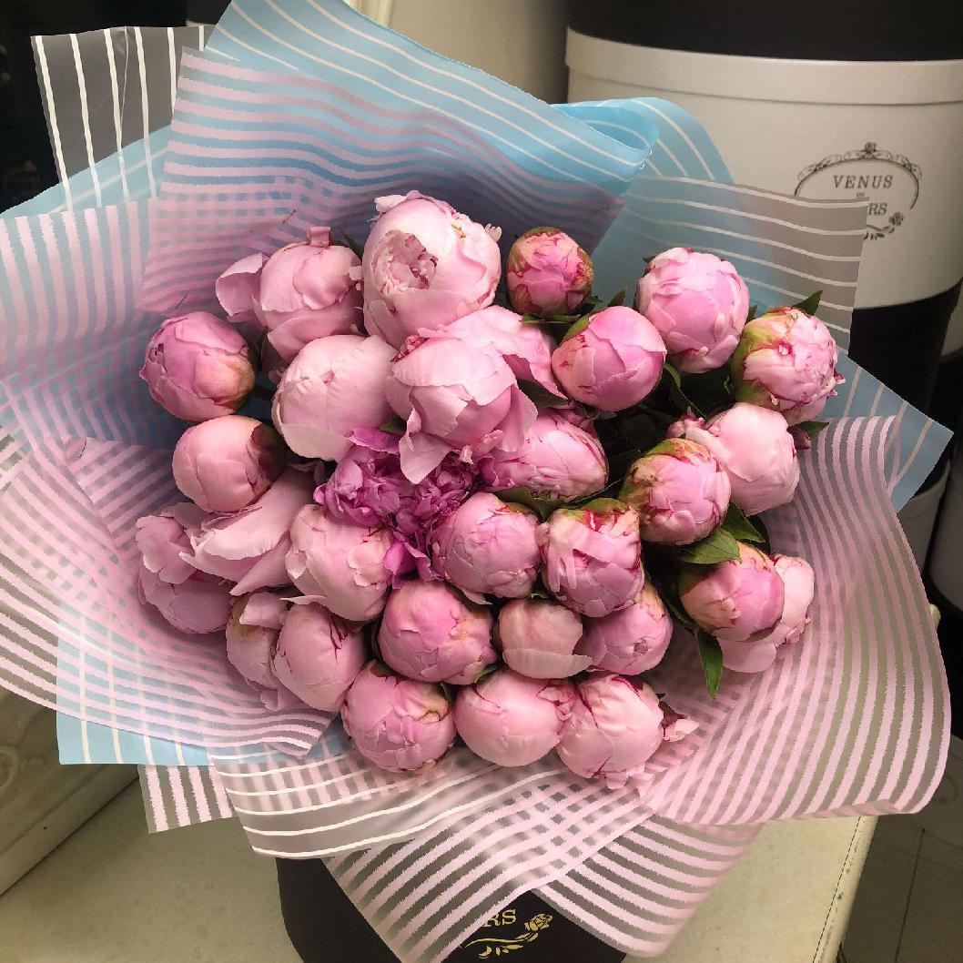 25 розовых пионов в букете